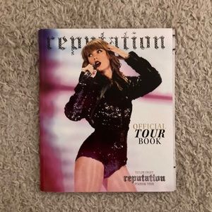 Taylor Swift reputation Tour Book
